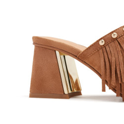 SANDALIAS CON TACHAS