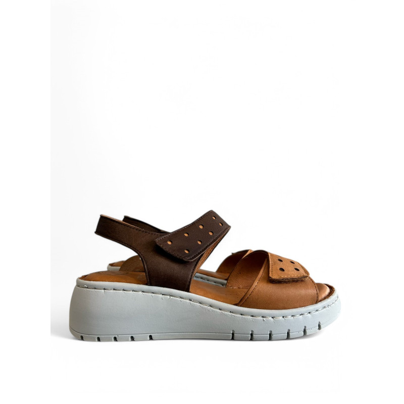 SANDALIAS CON VELCRO
