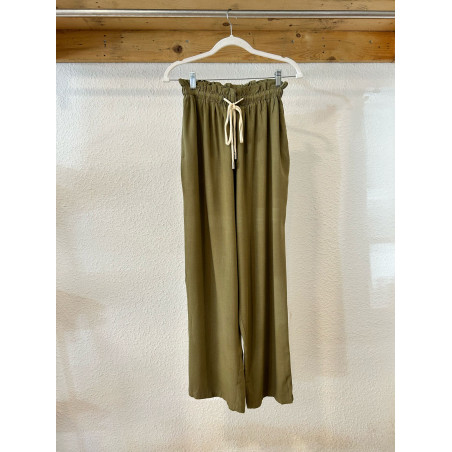 SHORTS DE LINO