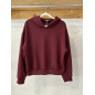 SUDADERA BURDEOS CON CAPUCHA SUDADERA BURDEOS CON CAPUCHA