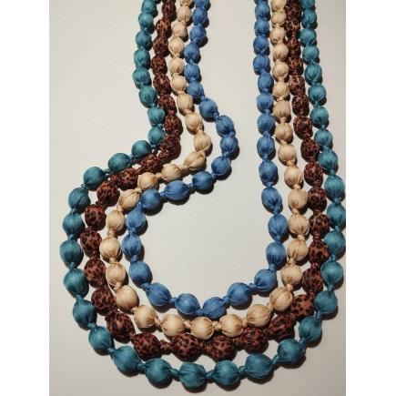 COLLAR BOLAS GRANDES