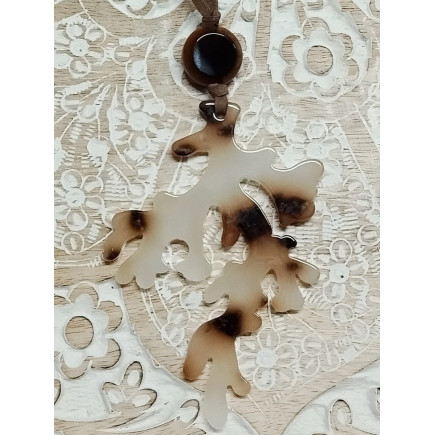 COLGANTE CORAL BEIGE