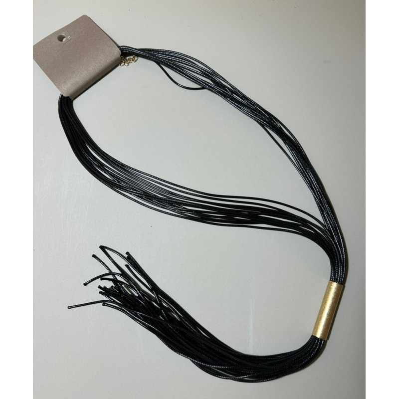 COLLAR CORBATA CUERO NEGRO