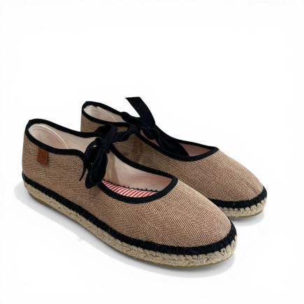 MERCEDITA LAZO CAMEL