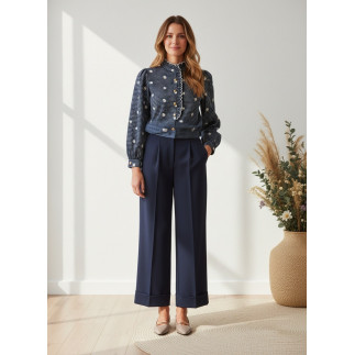 BLUSA DE CUADROS CON FLORES BORDADAS